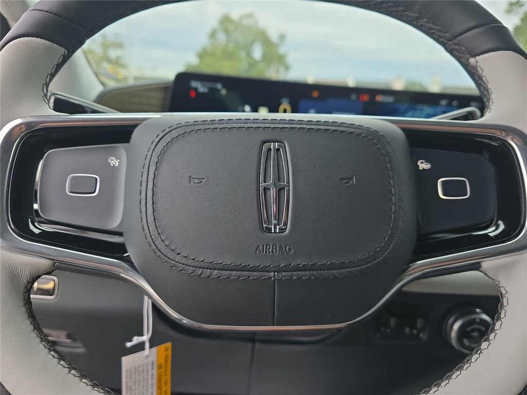 New 2025 Lincoln Navigator L Black Label w/ Black Label Special Edition image 21