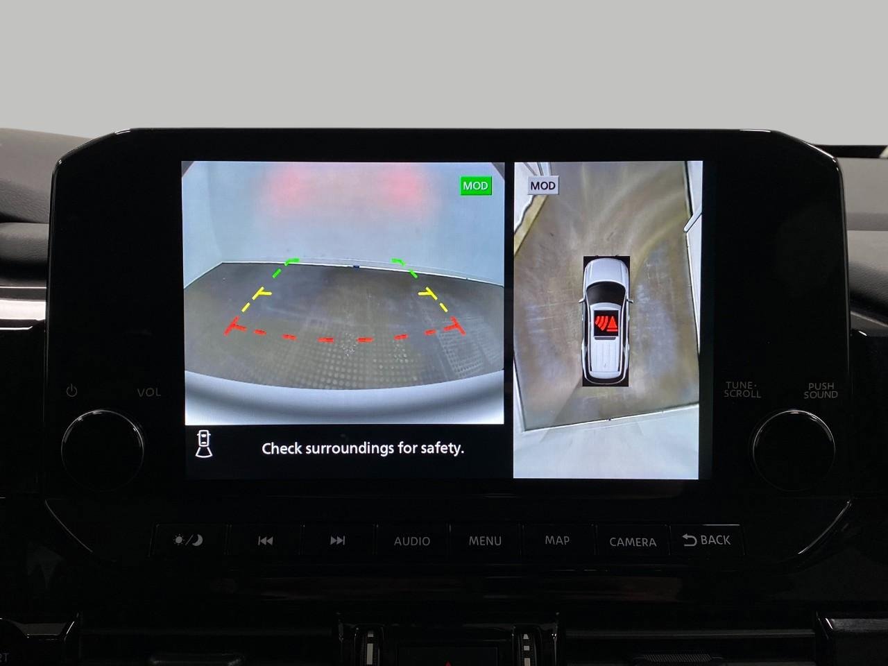 Used 2025 Nissan Pathfinder SL image 24