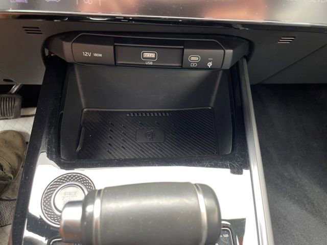 Certified 2023 Kia Niro EX image 14