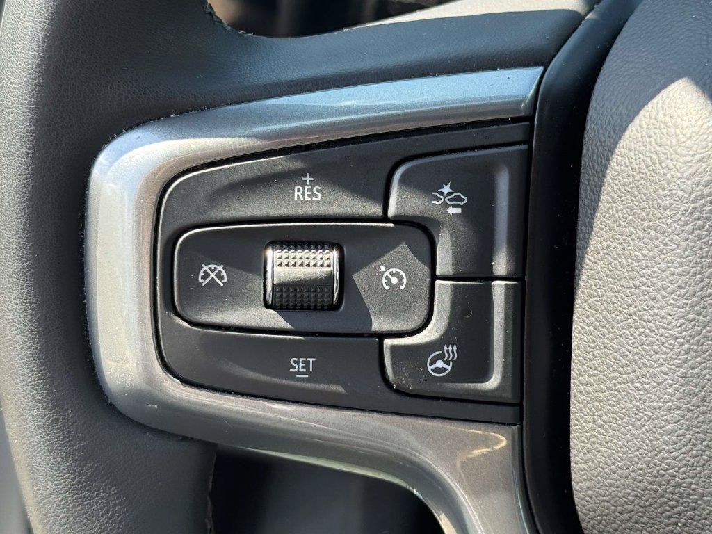 Used 2026 Chevrolet Silverado 1500 LT AWD/4WD image 17