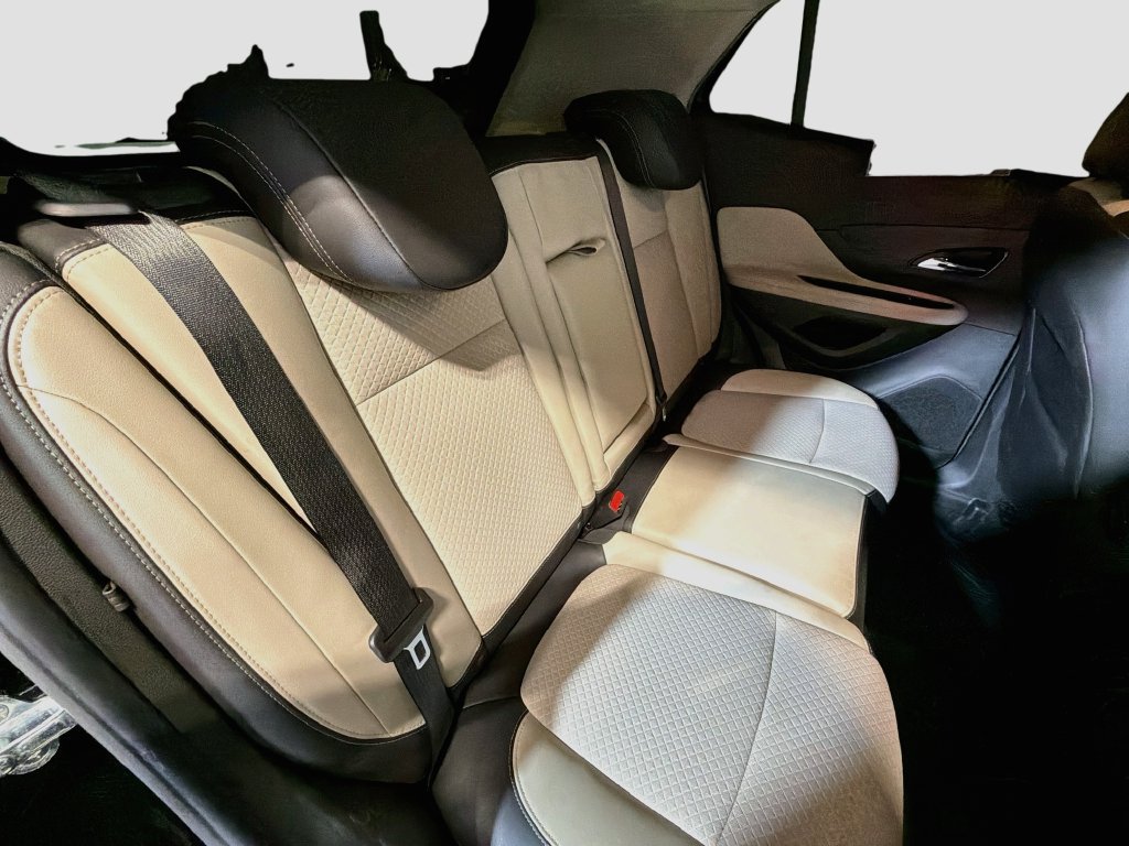 Used 2020 Buick Encore Preferred FWD image 22