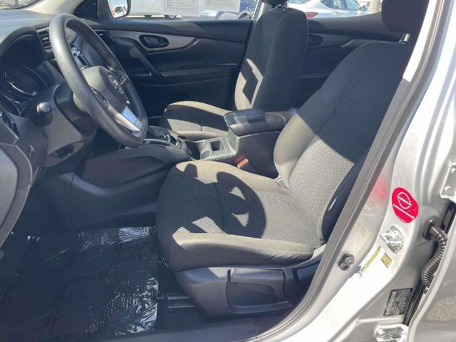 Used 2021 Nissan Rogue Sport S image 17