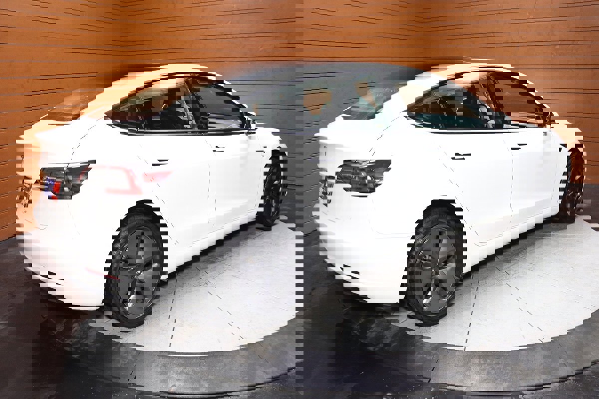 Used 2023 Tesla Model 3 Standard Range image 20