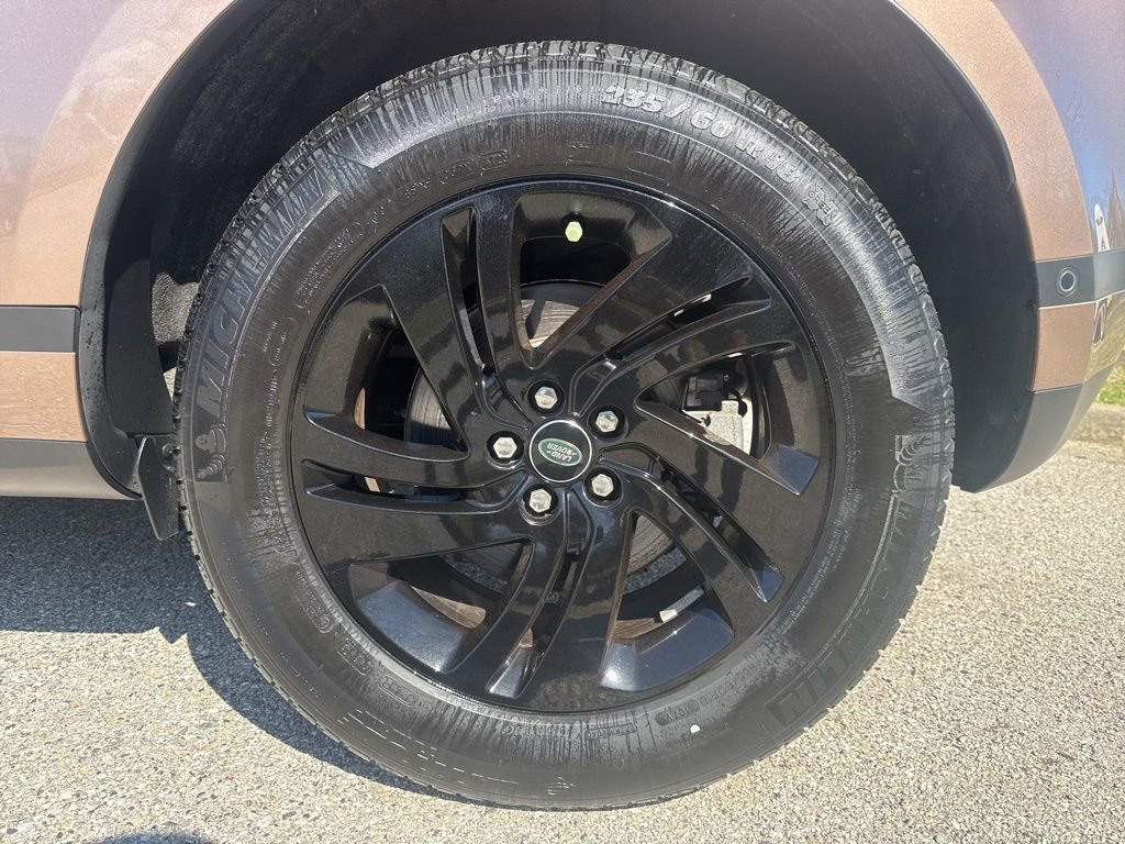 Used 2024 Land Rover Range Rover Evoque S image 11