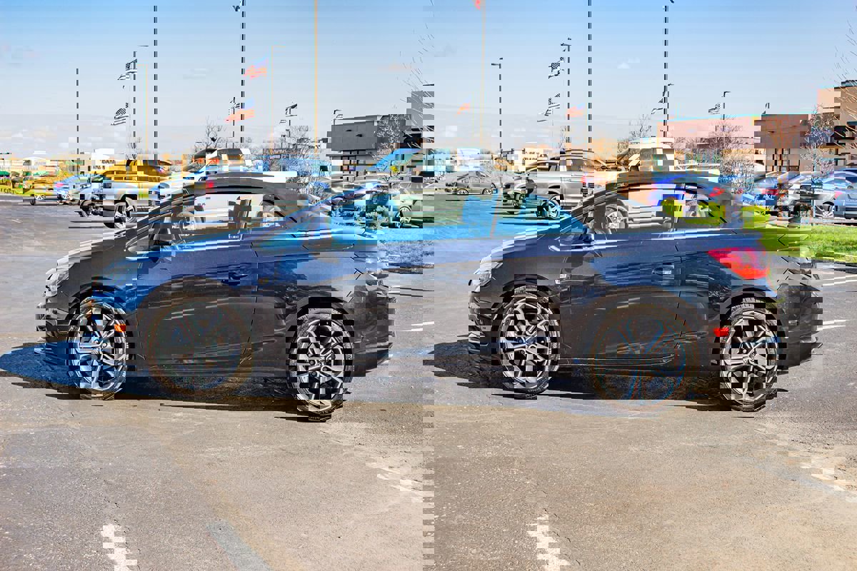 Used 2016 Buick Cascada Premium image 5