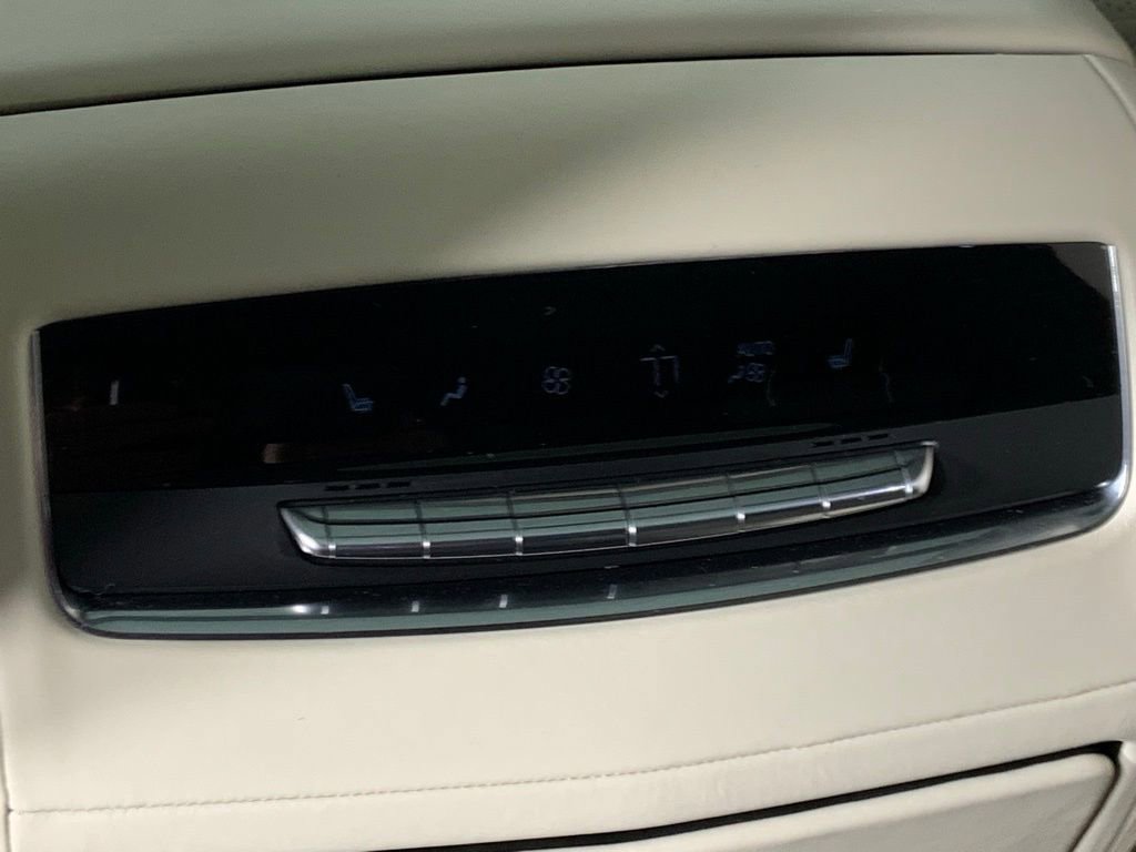 Used 2022 Cadillac Escalade Sport Platinum image 29