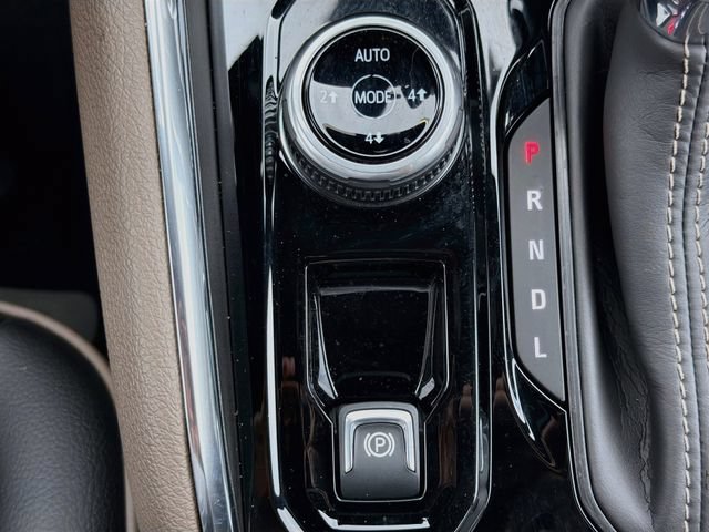 Used 2025 GMC Canyon Denali AWD/4WD image 28