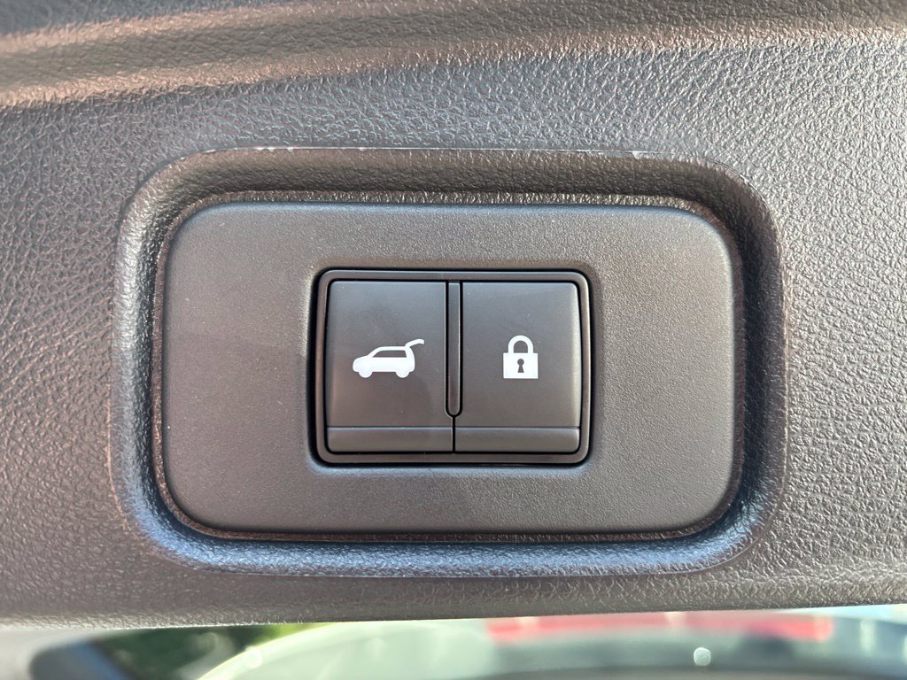 Certified 2025 Nissan Pathfinder SV AWD/4WD image 14