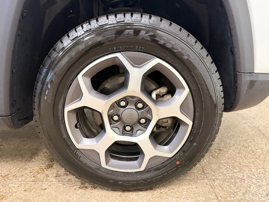 Used 2022 Jeep Compass Trailhawk w/ Trailhawk Convenience Group image 18