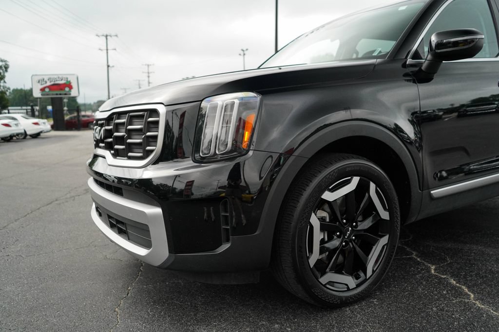 Used 2025 Kia Telluride S FWD image 19