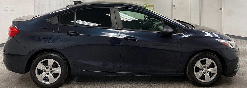 Used 2016 Chevrolet Cruze LS image 4