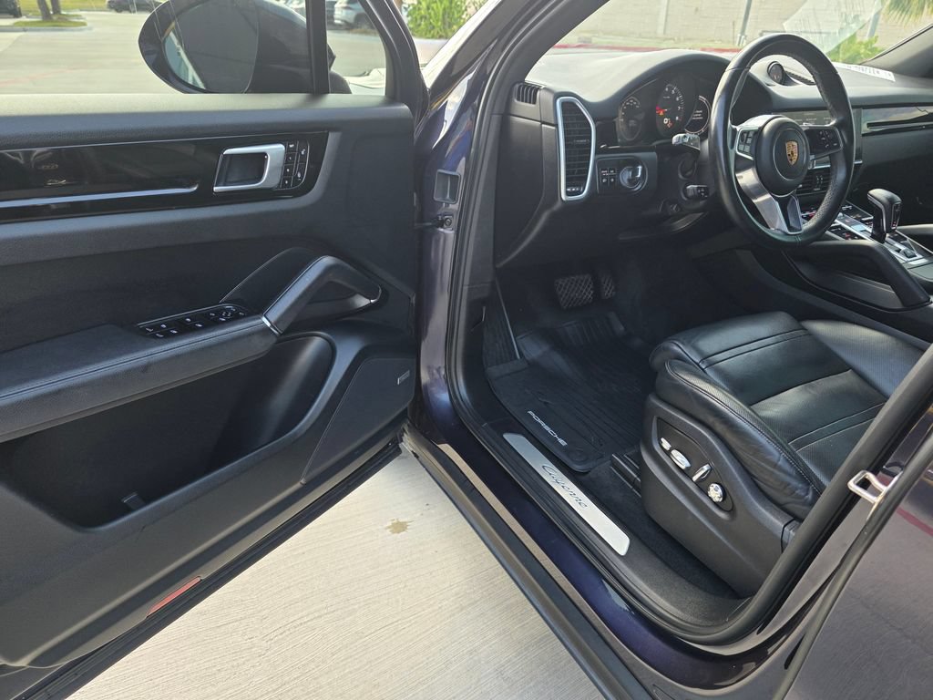 Used 2019 Porsche Cayenne AWD/4WD image 11