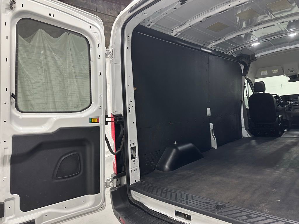 Used 2024 Ford Transit 250 148 Medium Roof Extended AWD w/ Load Area Protection Package image 37
