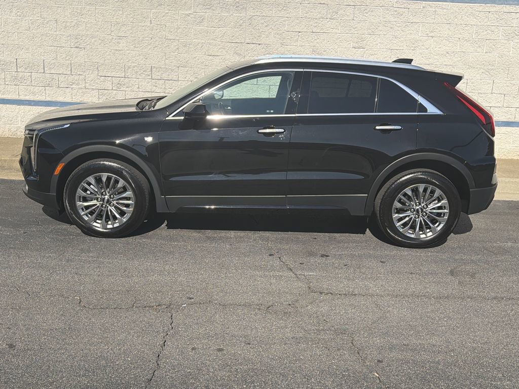 Certified 2025 Cadillac XT4 Premium Luxury image 4