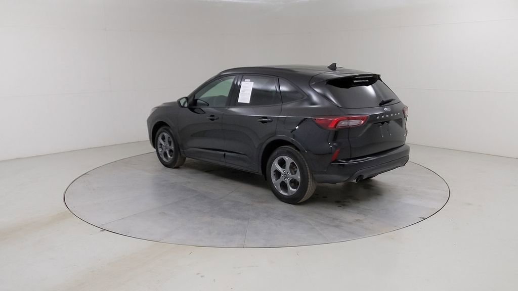 Certified 2023 Ford Escape ST-Line w/ Tech Pack #1 image 17