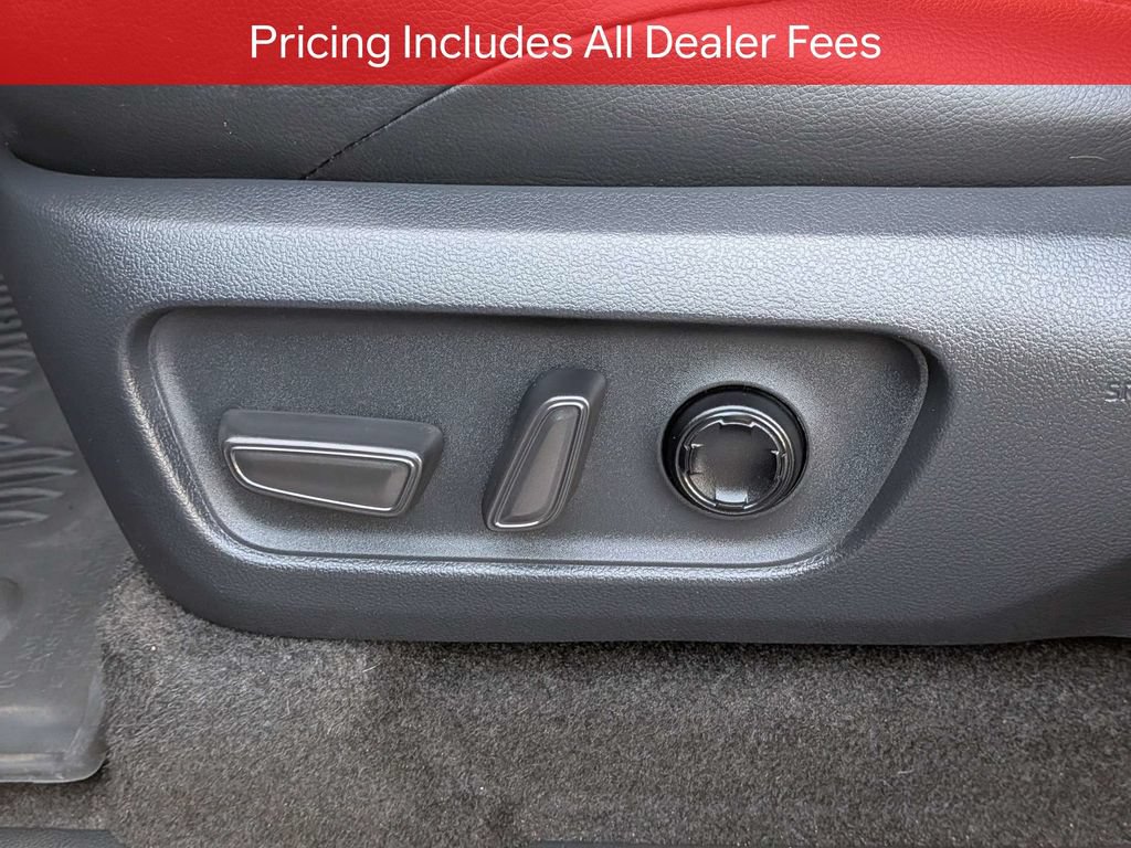 Certified 2025 Toyota 4Runner TRD Off-Road Premium AWD/4WD image 21
