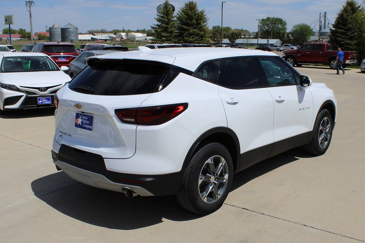 Used 2025 Chevrolet Blazer LT AWD/4WD image 5