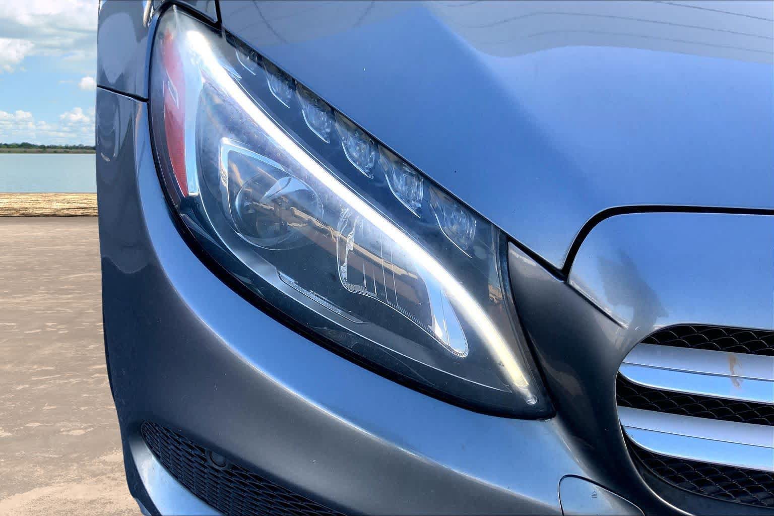 Used 2017 Mercedes-Benz C 300 Sedan image 31