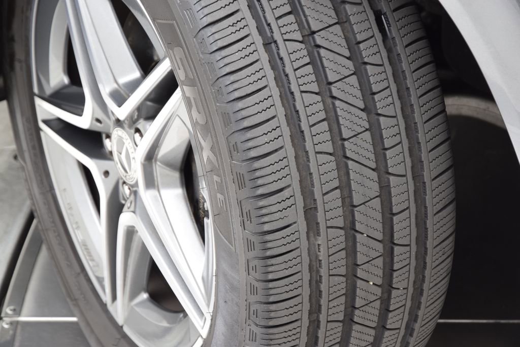 Used 2025 Mercedes-Benz GLE 450 4MATIC Coupe image 29