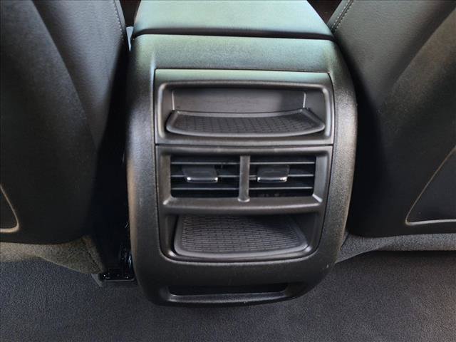 Used 2024 Cadillac XT5 Luxury FWD image 16