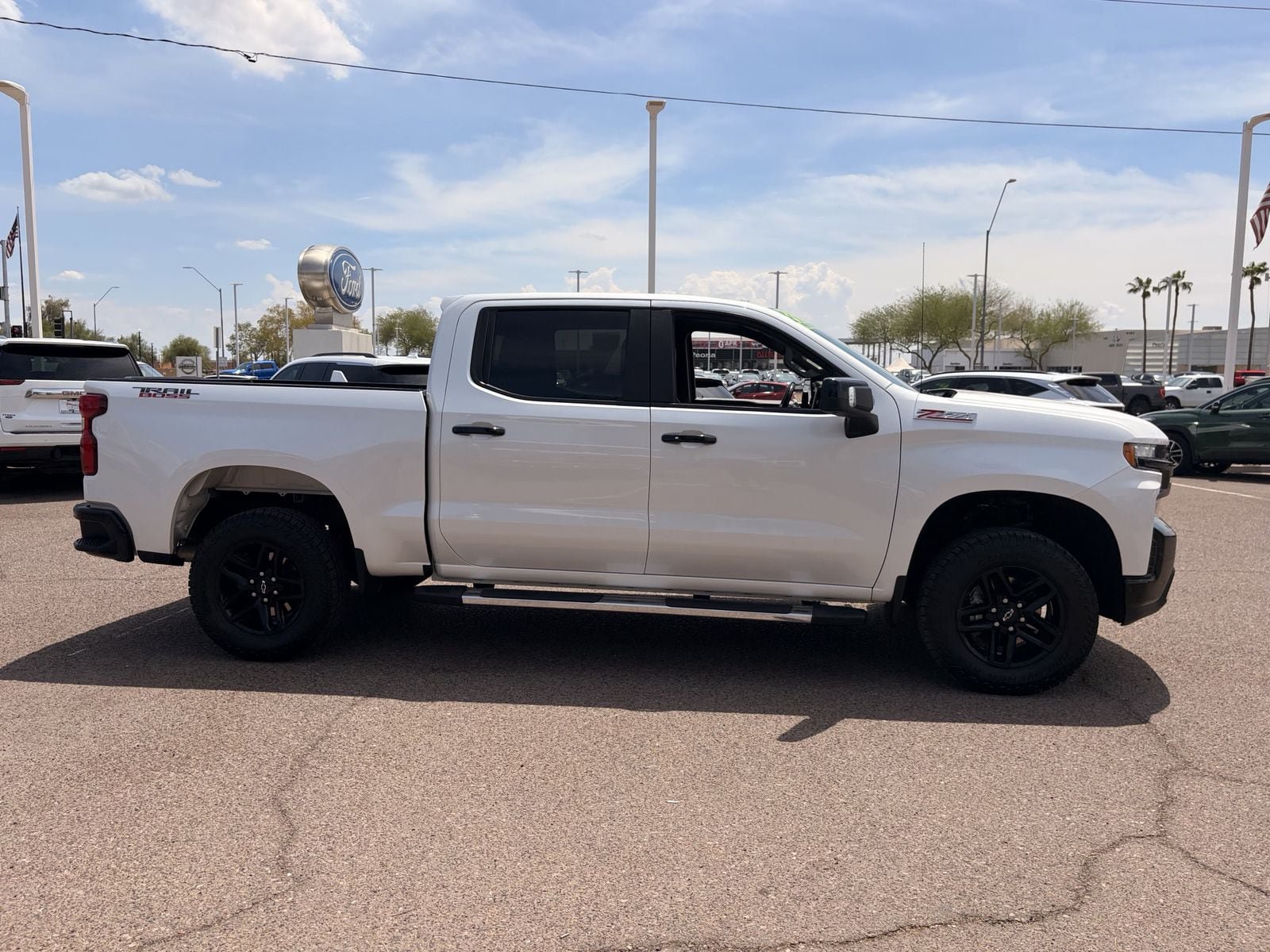 Used 2020 Chevrolet Silverado 1500 LT Trail Boss AWD/4WD image 37