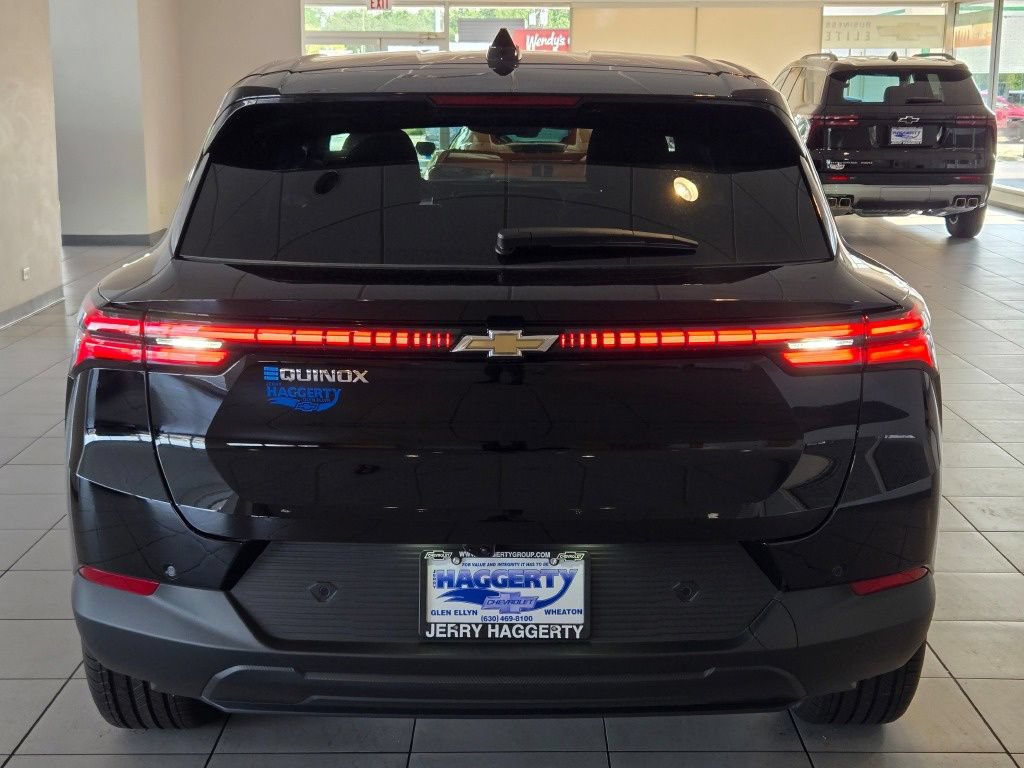 New 2026 Chevrolet Equinox EV LT FWD image 11