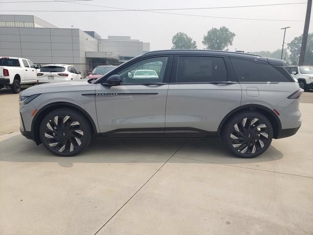 New 2026 Lincoln Nautilus Reserve AWD/4WD image 9