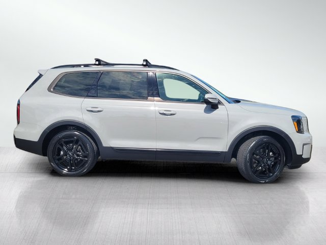 Used 2024 Kia Telluride EX X-Line AWD/4WD image 3