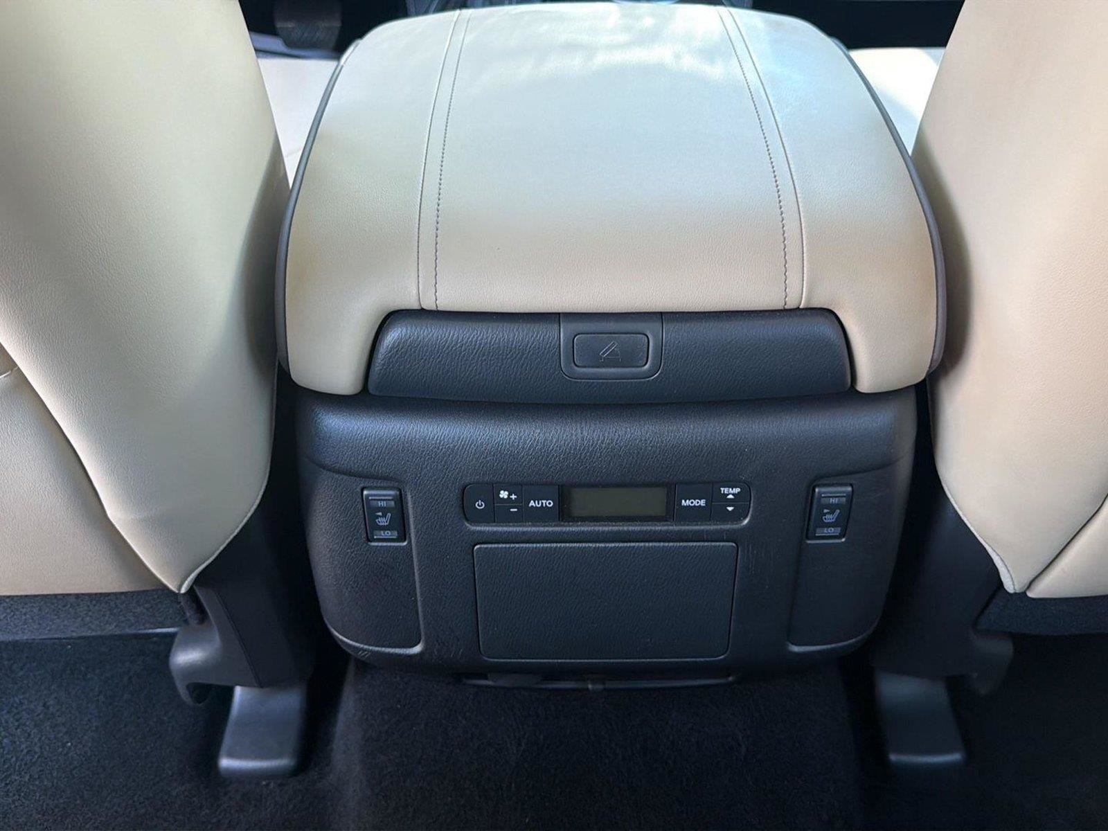 Used 2024 Nissan Armada Platinum w/ Captain's Chairs Package AWD/4WD image 29