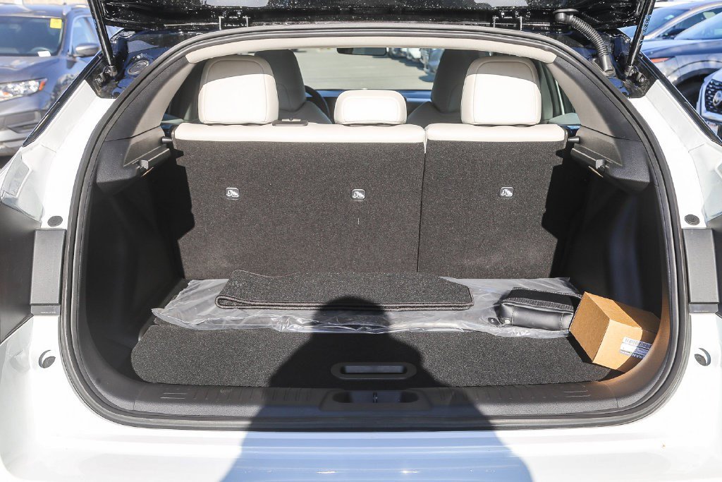 New 2026 Nissan Leaf SV+ w/ Floor Mat Package (SV+) FWD image 11