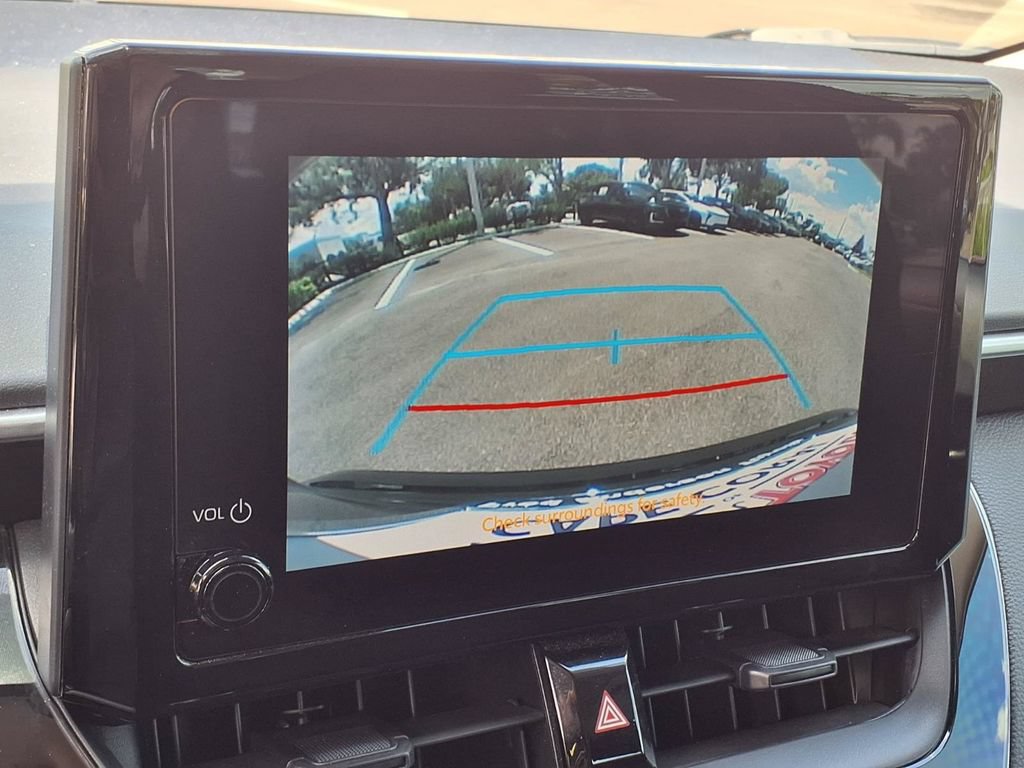 Used 2024 Toyota Corolla LE FWD image 21
