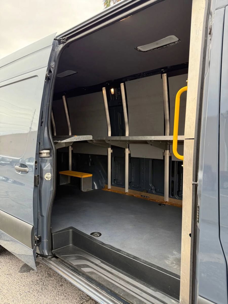 Used 2019 Mercedes-Benz Sprinter 170 image 17