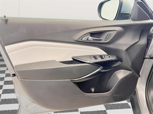 Certified 2025 Chevrolet Trax LT image 14