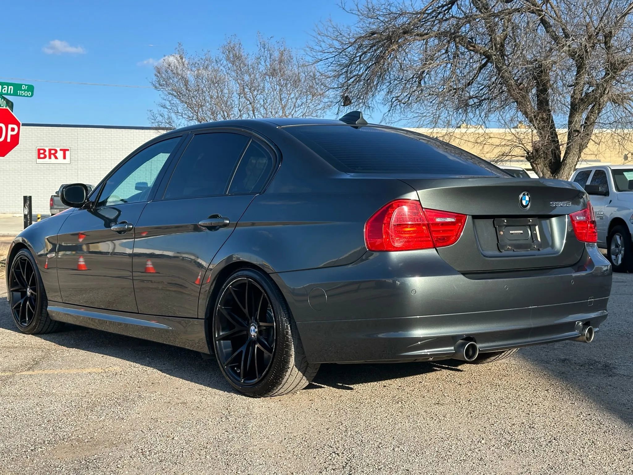 Used 2011 BMW 335d Sedan RWD image 4