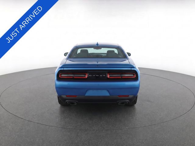 Used 2015 Dodge Challenger SXT Plus w/ Driver Convenience Group RWD image 12