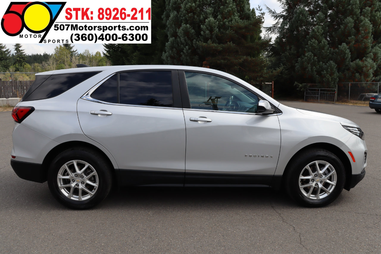 Used 2022 Chevrolet Equinox LT w/ Driver Convenience Package image 8
