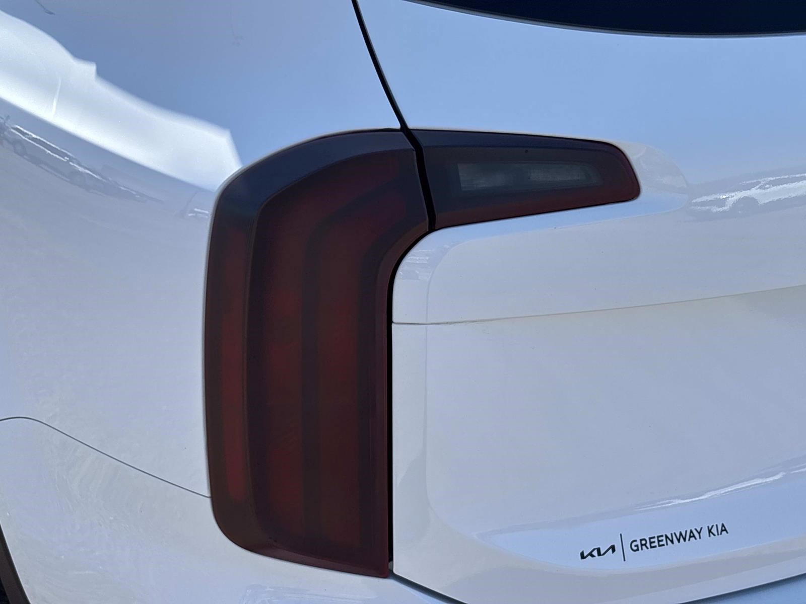 Used 2024 Kia Telluride S w/ S Sunroof Package image 11