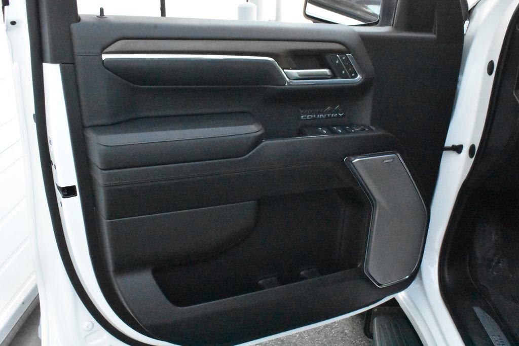 Certified 2024 Chevrolet Silverado 1500 High Country w/ Technology Package AWD/4WD image 18