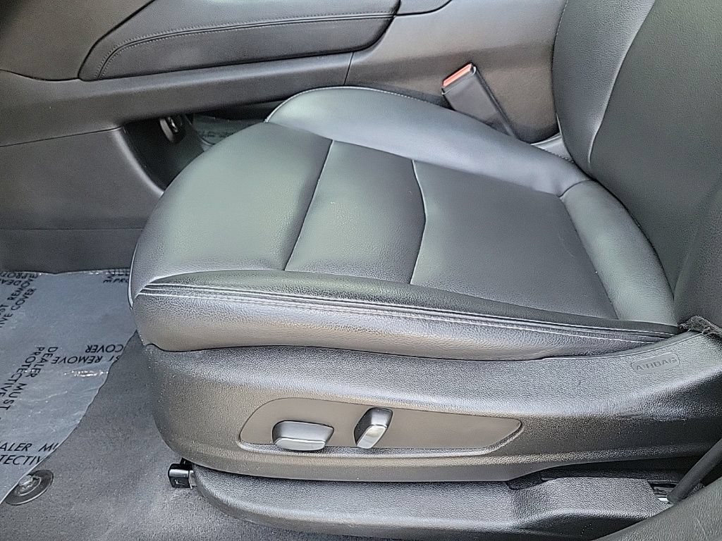 Used 2024 Cadillac XT6 Luxury AWD/4WD image 11