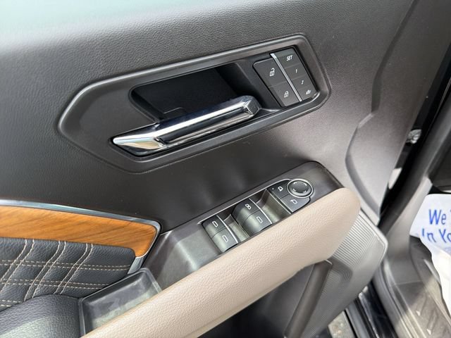 Used 2025 GMC Canyon Denali AWD/4WD image 23