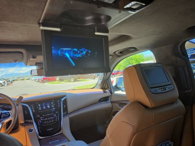 Used 2017 Cadillac Escalade Platinum AWD/4WD image 22