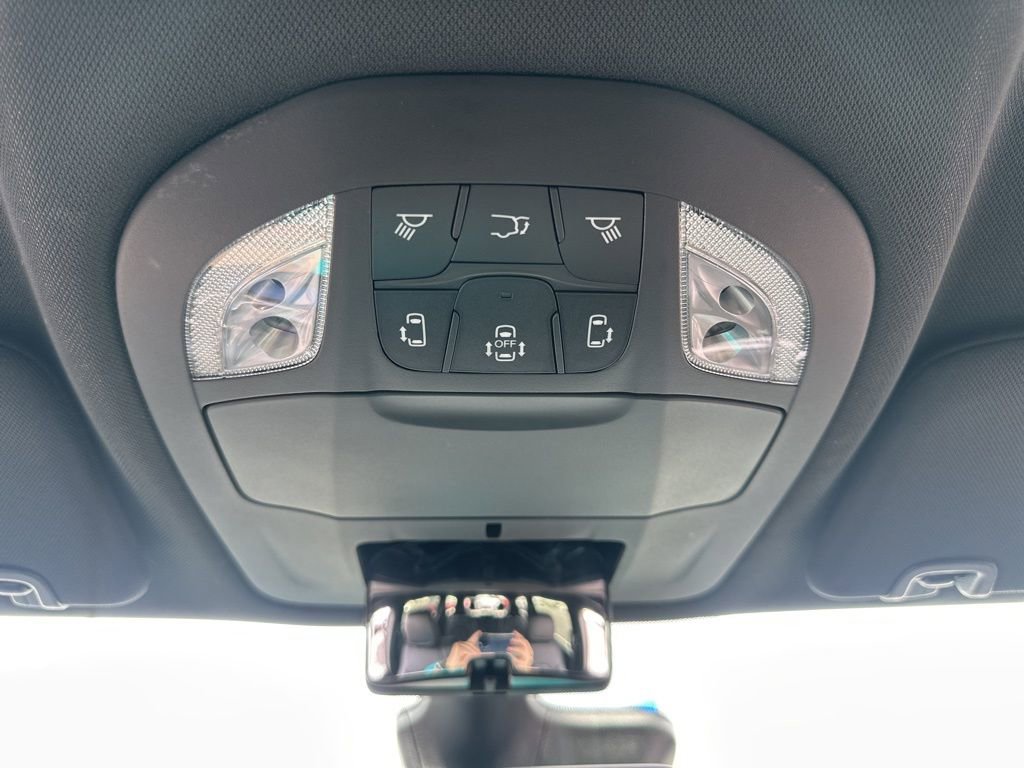 New 2026 Chrysler Voyager LX image 46