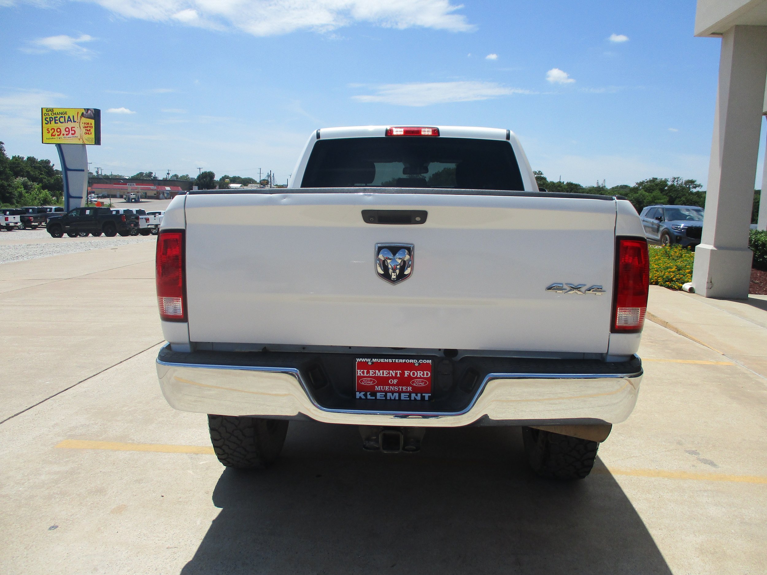 Used 2018 RAM 2500 Tradesman w/ Chrome Appearance Group AWD/4WD image 6