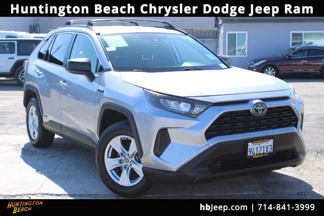 Used 2020 Toyota RAV4 LE w/ Carpet Mat Package