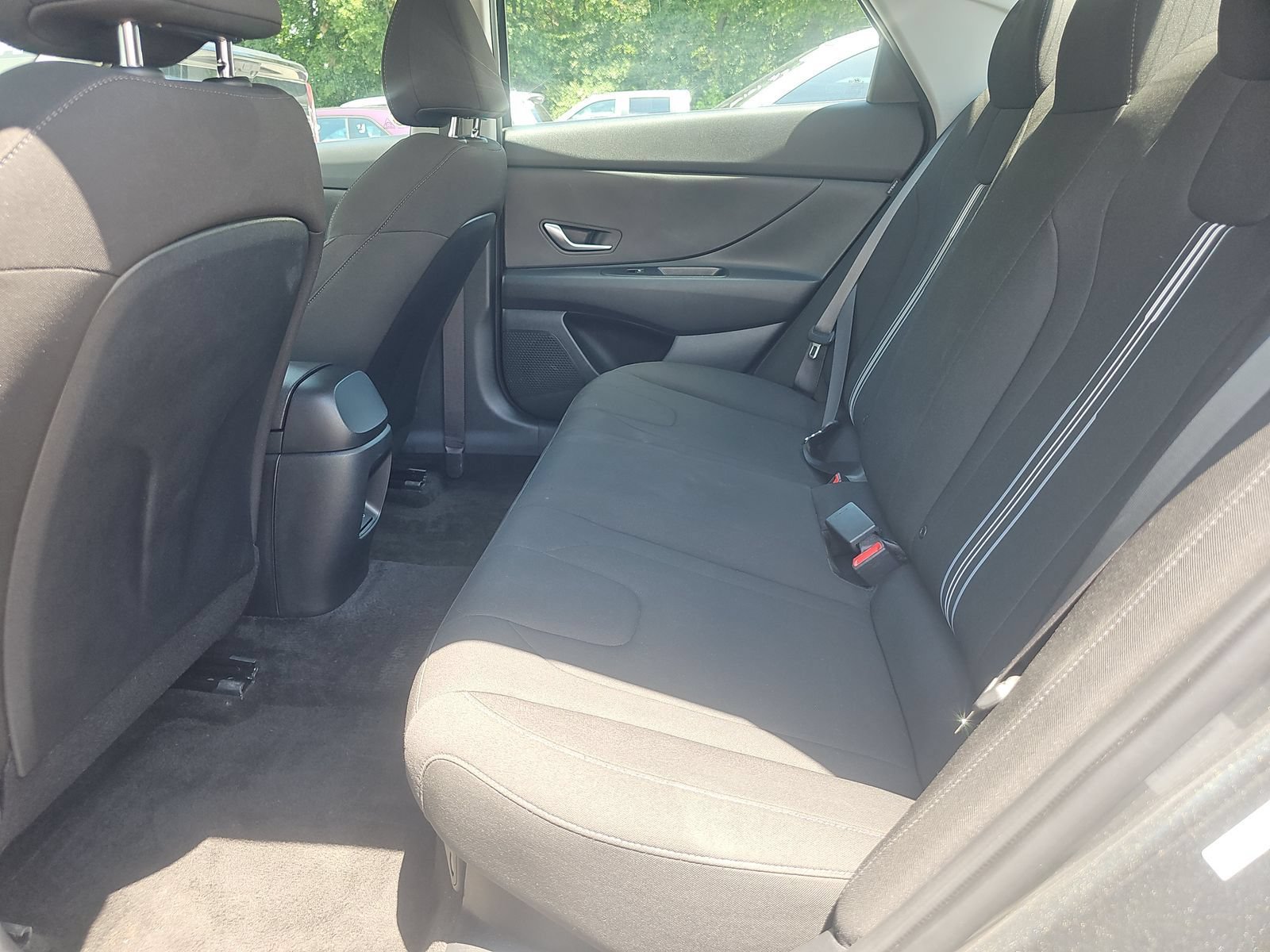 Used 2026 Hyundai Elantra Hybrid FWD image 40