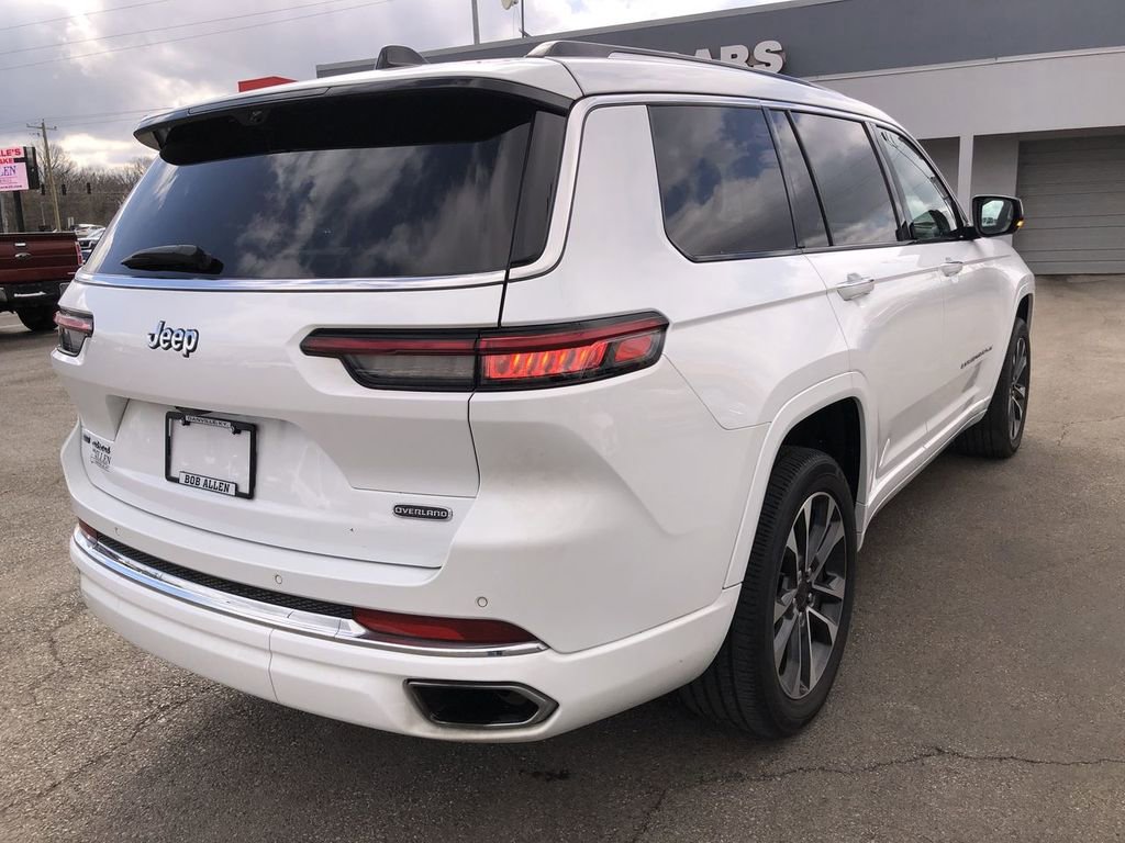 Used 2023 Jeep Grand Cherokee L Overland w/ Advanced Protech Group III AWD/4WD image 13