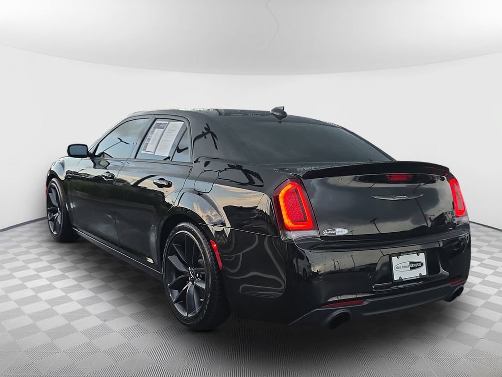 Used 2023 Chrysler 300 C RWD image 6