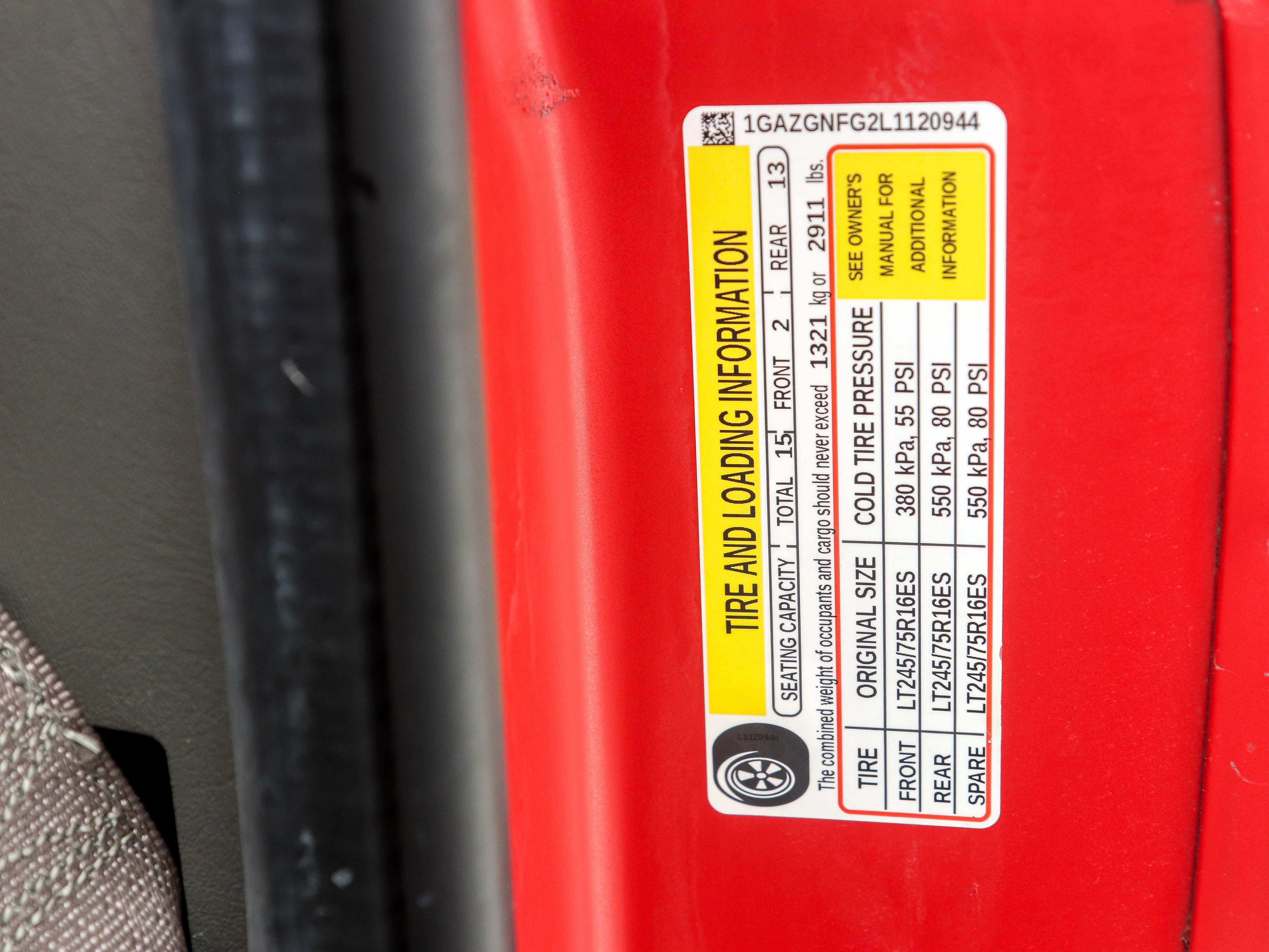 Used 2020 Chevrolet Express 3500 LS RWD image 23