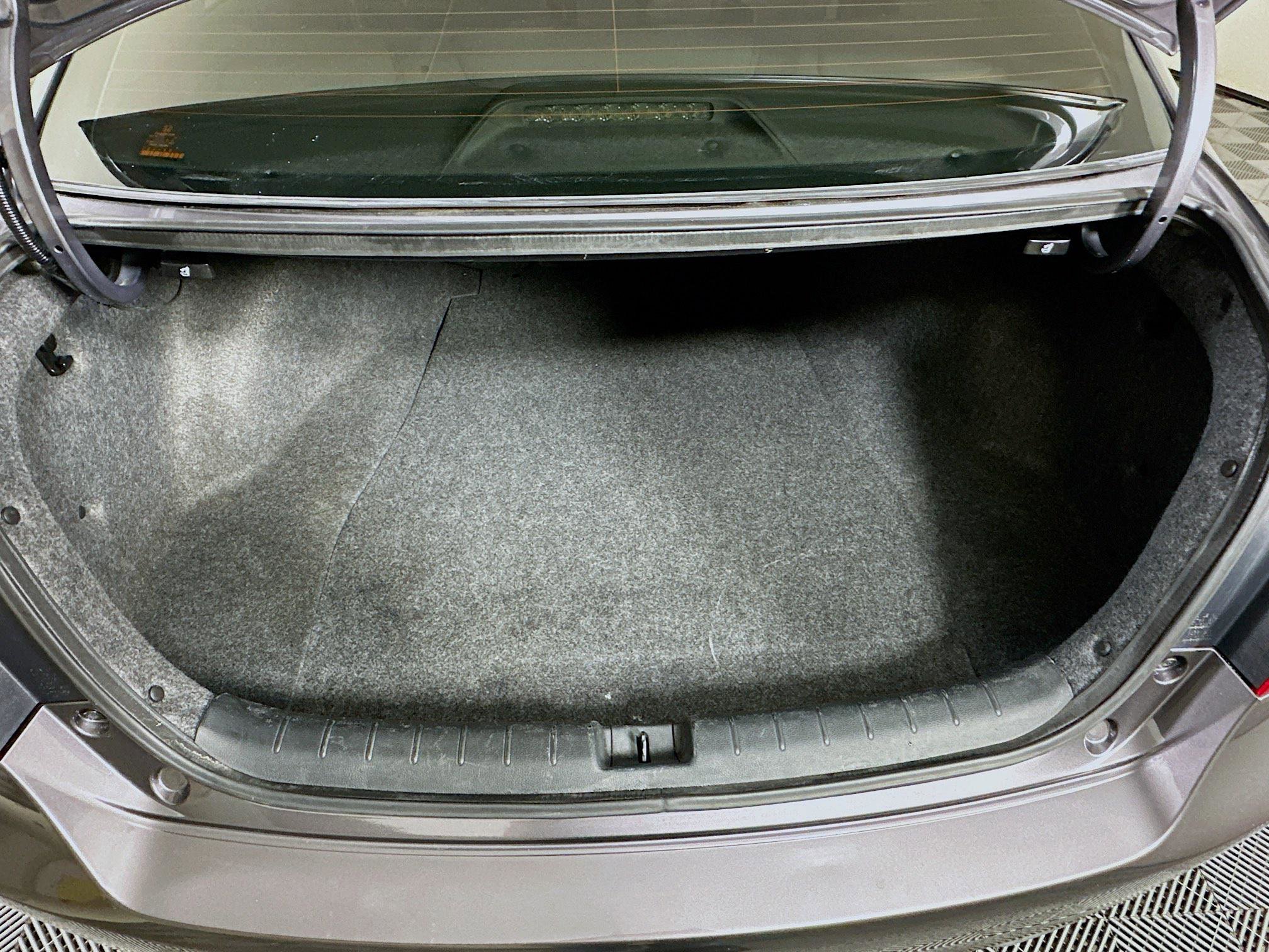 Used 2017 Honda Accord EX-L image 28