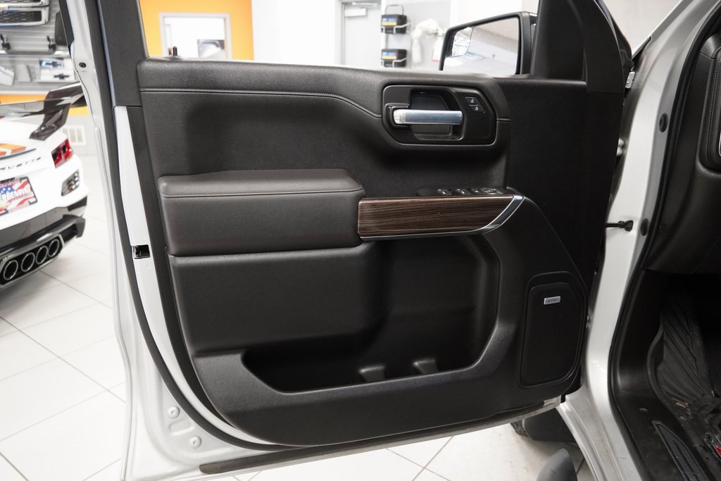 Used 2021 Chevrolet Silverado 1500 LT Trail Boss w/ Convenience Package II image 5